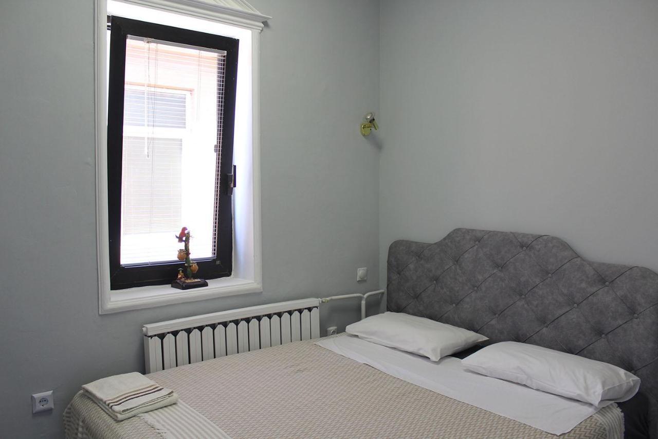 Hostel 42 Skopje Ngoại thất bức ảnh