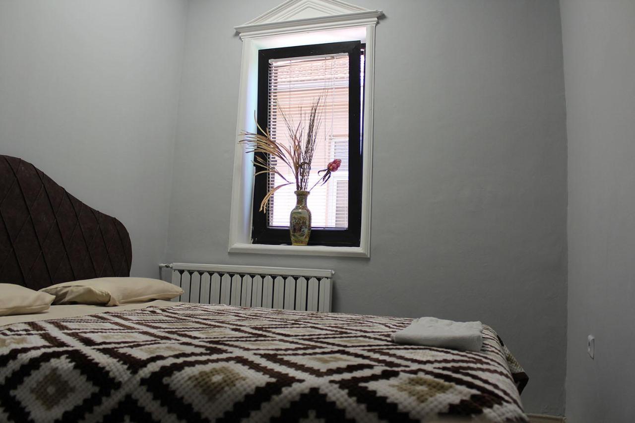 Hostel 42 Skopje Ngoại thất bức ảnh