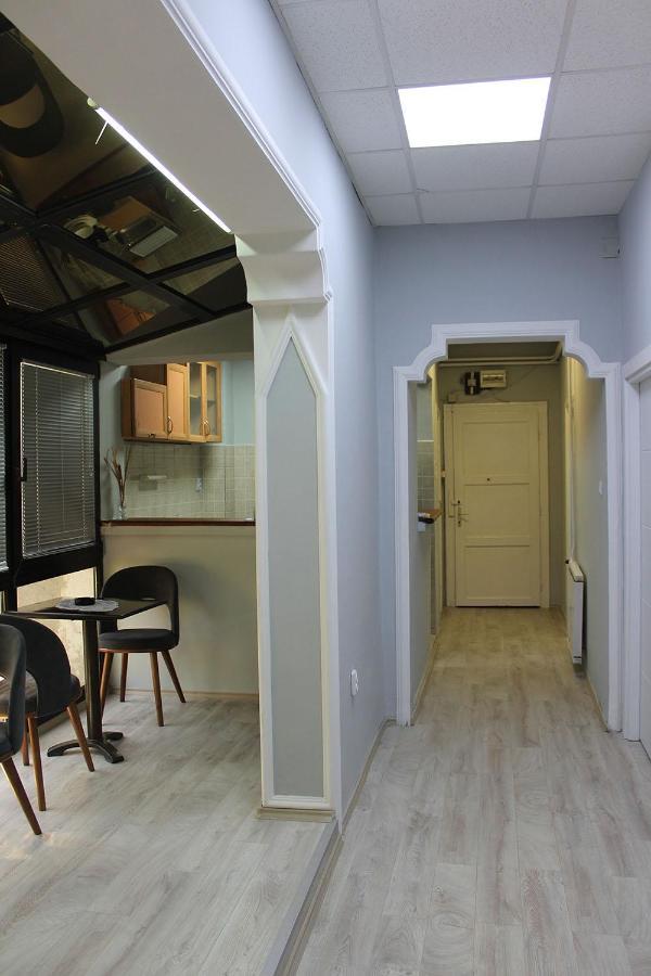 Hostel 42 Skopje Ngoại thất bức ảnh