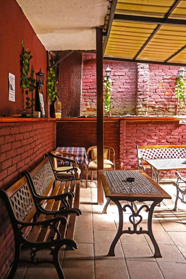 Hostel 42 Skopje Ngoại thất bức ảnh