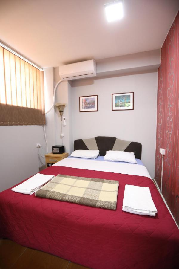Hostel 42 Skopje Ngoại thất bức ảnh