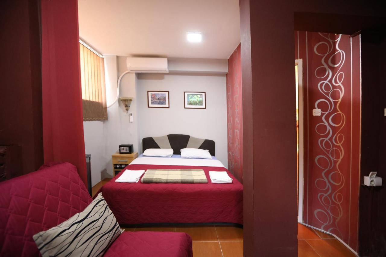 Hostel 42 Skopje Ngoại thất bức ảnh