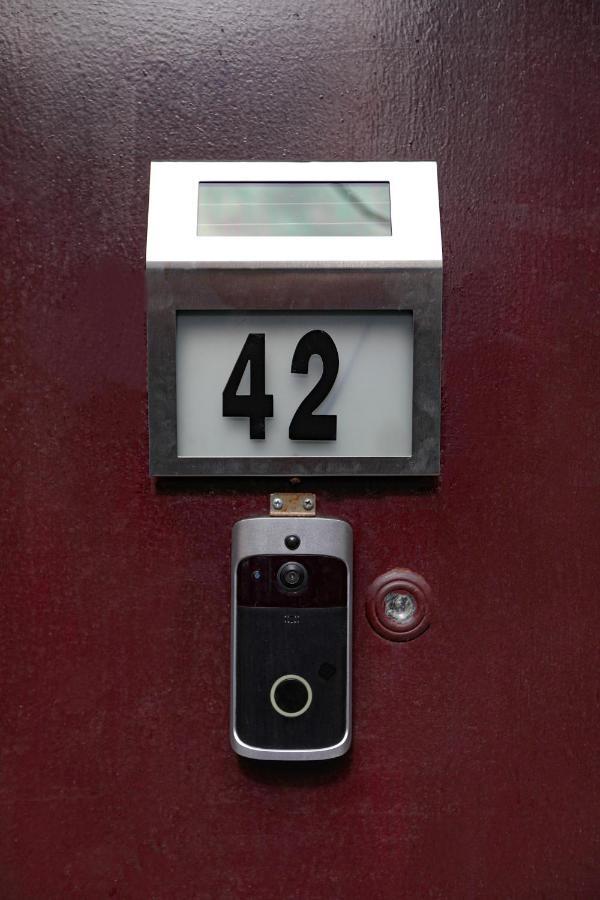 Hostel 42 Skopje Ngoại thất bức ảnh