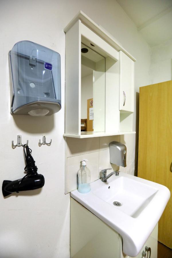Hostel 42 Skopje Ngoại thất bức ảnh