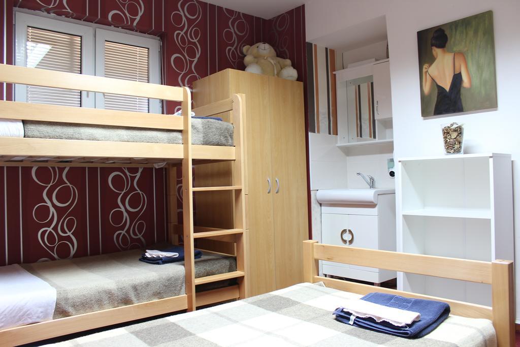 Hostel 42 Skopje Phòng bức ảnh